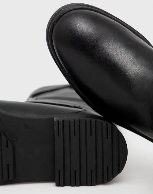 Černé dámské kožené kozačky Calvin Klein bez podpatku